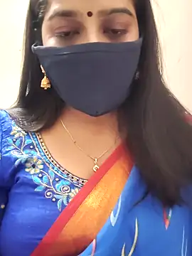 saritha29 online show from November 18, 2025, 5:17 pm