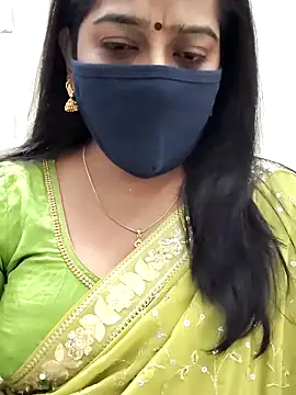 saritha29 online show from December 19, 2025, 11:28 am