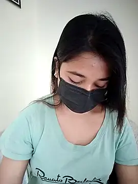 midnightmuse-03 online show from May 12, 2026, 1:58 am