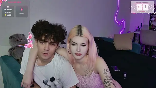 Snapshot of Alice18James chatting on September 28, 2025, 9:47 am Alice18James online show from September 28, 2025, 9:47 am