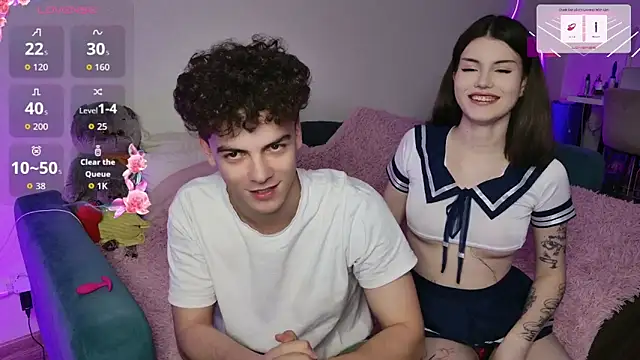 Snapshot of Alice18James chatting on October 6, 2025, 5:43 pm Alice18James online show from October 6, 2025, 5:43 pm