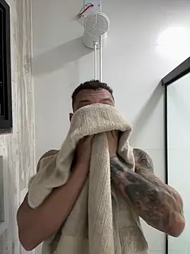 Snapshot of alegriadodia chatting on October 6, 2025, 1:47 am alegriadodia online show from October 6, 2025, 1:47 am