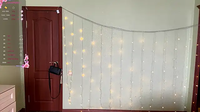 SweetJinny88 online show from March 10, 2026, 9:25 am