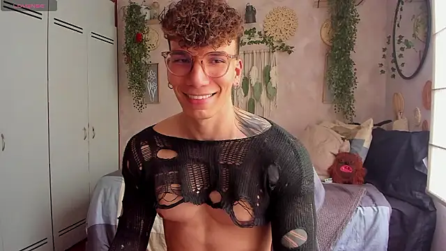 estebandi do online show from February 3, 2026, 7:08 pm