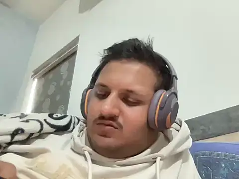 Snapshot of chiikuloveu chatting on February 14, 2026, 5:59 am chiikuloveu online show from February 14, 2026, 5:59 am