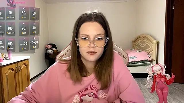 VibeQueenLucy online show from September 10, 2025, 3:23 pm