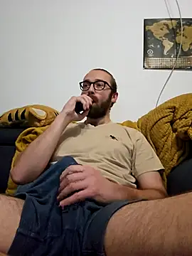 Snapshot of Loopertz chatting on October 24, 2025, 6:21 am Loopertz online show from October 24, 2025, 6:21 am