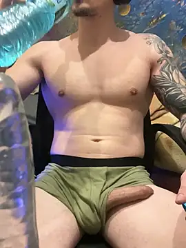 fronkie9384 online show from February 23, 2026, 8:50 pm