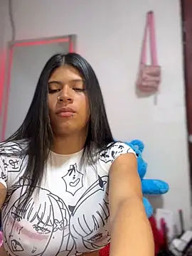 Snapshot of Elahia__marquez chatting on December 1, 2025, 3:44 am Elahia marquez online show from December 1, 2025, 3:44 am