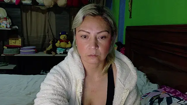  Charlize theron  online show from January 17, 2026, 12:37 am