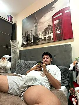 mixedcouplee69 online show from November 12, 2025, 10:20 pm