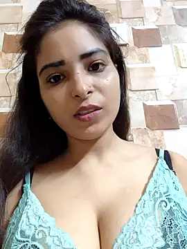 QUEEN-ADITI online show from September 29, 2025, 3:00 am