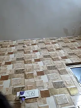 QUEEN-ADITI online show from October 3, 2025, 4:04 pm