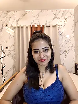 QUEEN-ADITI online show from March 8, 2026, 6:23 pm