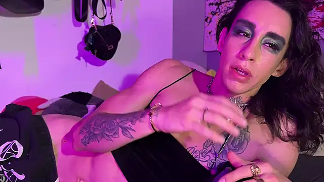 xoFrankie online show from September 25, 2025, 6:22 pm