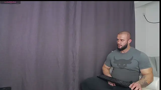 RickyMiami1 online show from November 5, 2025, 6:08 pm