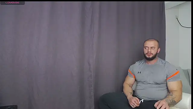 RickyMiami1 online show from November 8, 2025, 4:51 pm