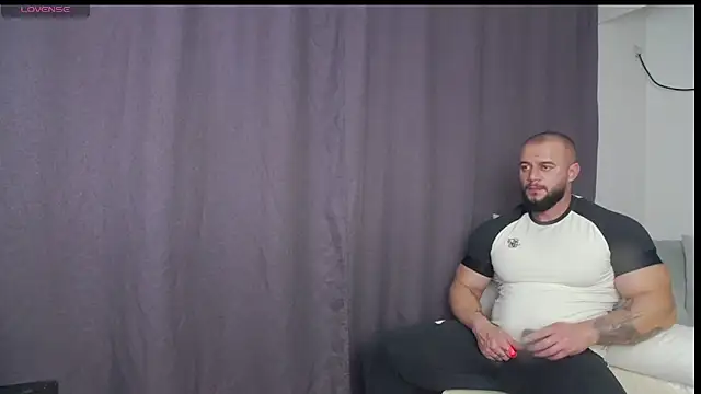 RickyMiami1 online show from November 28, 2025, 9:50 pm