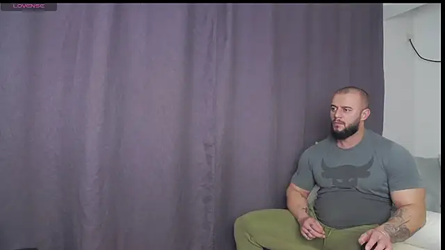 RickyMiami1 online show from December 2, 2025, 8:26 pm