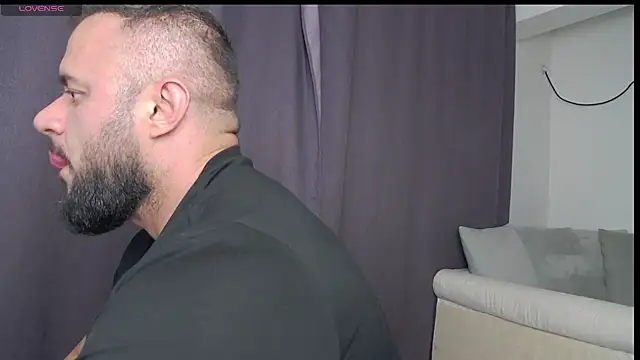 RickyMiami1 online show from June 3, 2026, 5:40 pm