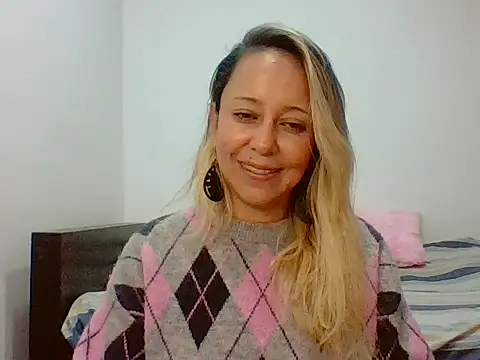 leah susman online show from October 22, 2025, 2:06 pm