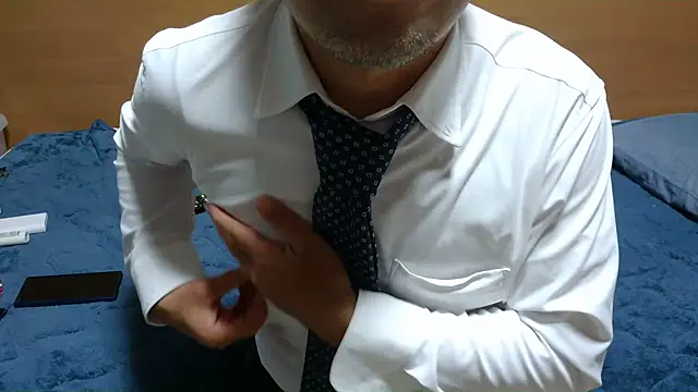 erosuke9 online show from January 14, 2026, 12:22 pm