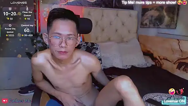 Skinny CumLoader69 online show from October 20, 2025, 7:03 pm