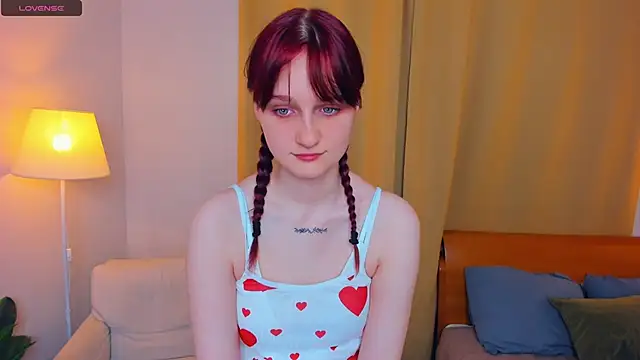 Snapshot of KatyKufel chatting on October 18, 2025, 6:30 pm KatyKufel online show from October 18, 2025, 6:30 pm