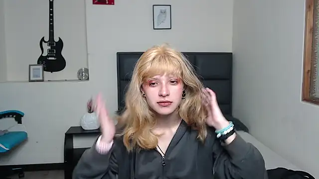 Amnesia  online show from October 30, 2025, 2:29 pm