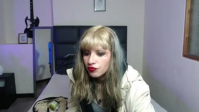 Amnesia  online show from November 13, 2025, 12:48 pm