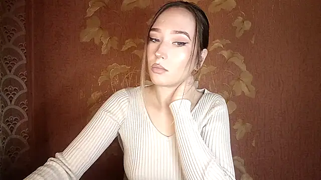 Awora Wolf online show from November 11, 2025, 8:42 pm