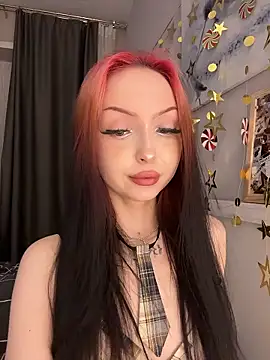 Lina Thornton  online show from January 18, 2026, 10:02 pm