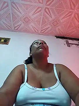 Naomi-Mature online show from April 3, 2026, 9:40 am