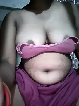 maskedlover321 online show from April 30, 2026, 5:52 pm