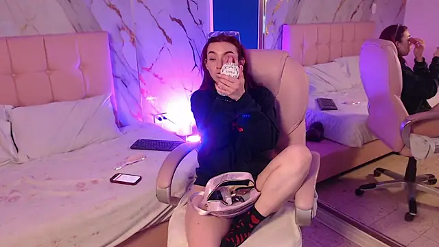 Red kytty6 online show from February 1, 2026, 1:26 am