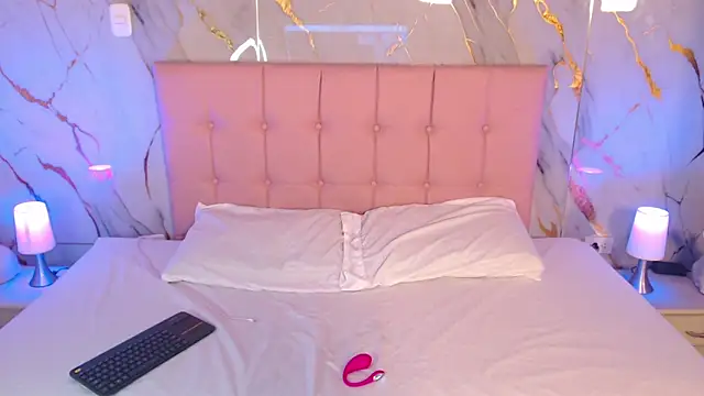 Red kytty6 online show from April 11, 2026, 5:45 am