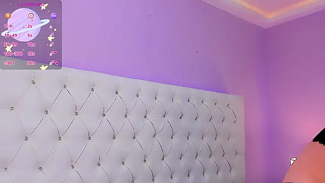 DaniielaV online show from November 24, 2025, 1:44 pm