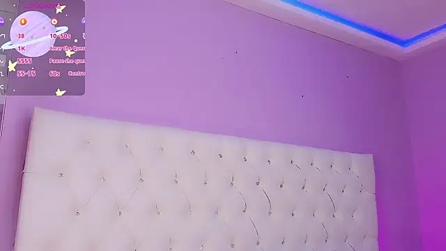 DaniielaV online show from January 13, 2026, 1:49 pm