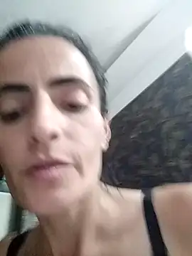 Gecenin Kralicesi online show from November 27, 2025, 6:10 pm