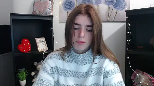 JuiceLips   online show from October 23, 2025, 1:32 pm