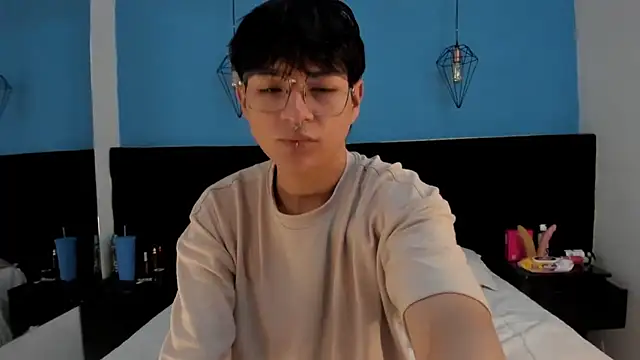 AleAurarashi online show from September 28, 2025, 1:16 pm