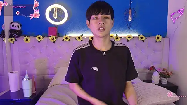 AleAurarashi online show from April 2, 2026, 7:39 am