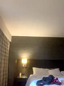 Hothotboyg online show from September 22, 2025, 7:05 pm