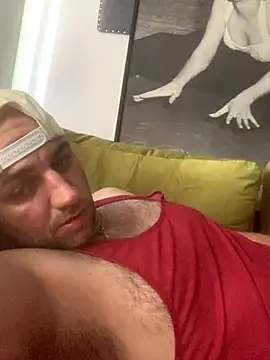 Hothotboyg online show from September 23, 2025, 9:18 pm