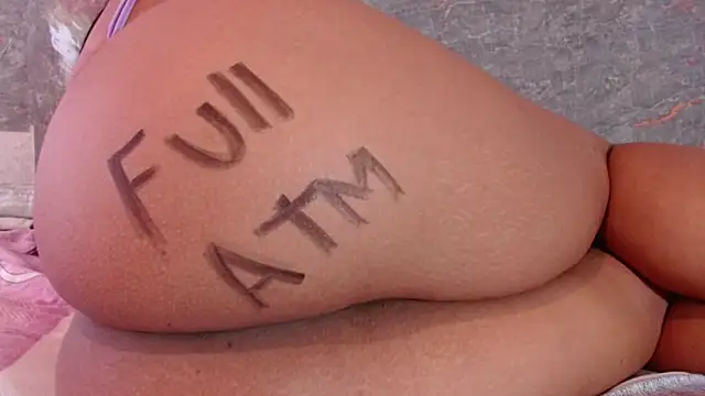 Messy-diana21 online show from January 31, 2026, 9:02 pm