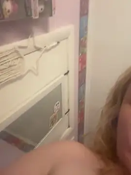 Snapshot of imawhorenslut19 chatting on April 11, 2026, 7:45 am imawhorenslut19 online show from April 11, 2026, 7:45 am