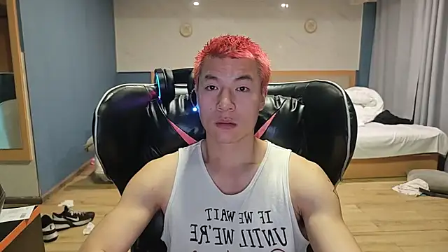 AAASuck online show from April 8, 2026, 3:12 pm