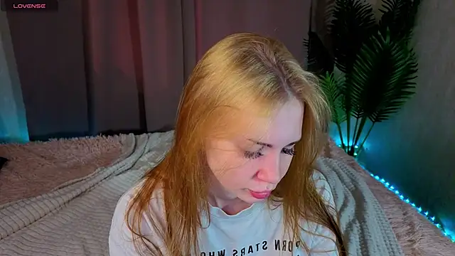 Snapshot of Jennie_Hunter chatting on May 1, 2026, 9:25 am Jennie Hunter online show from May 1, 2026, 9:25 am