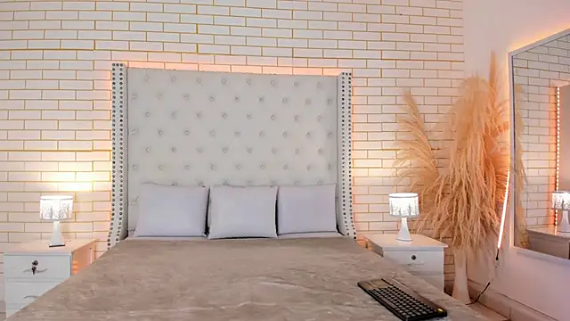 Snapshot of mara_winters_ chatting on February 19, 2026, 12:12 pm mara winters online show from February 19, 2026, 12:12 pm