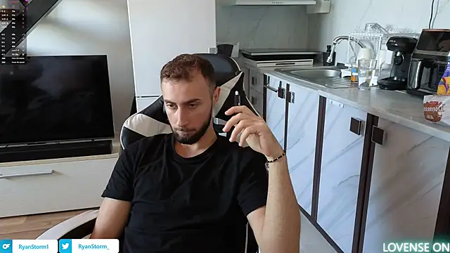 RyanStorm  online show from October 16, 2025, 9:10 am